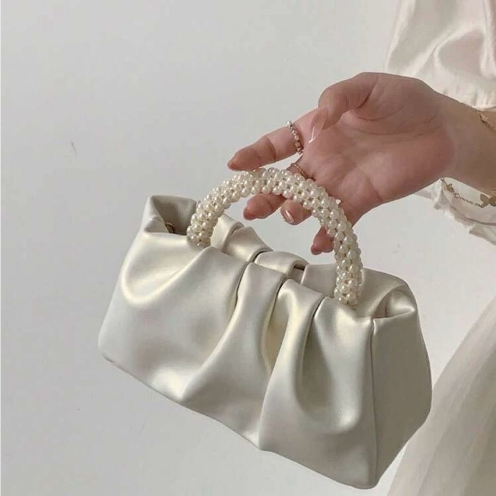 White pearl bag - Picture 2 of 10
